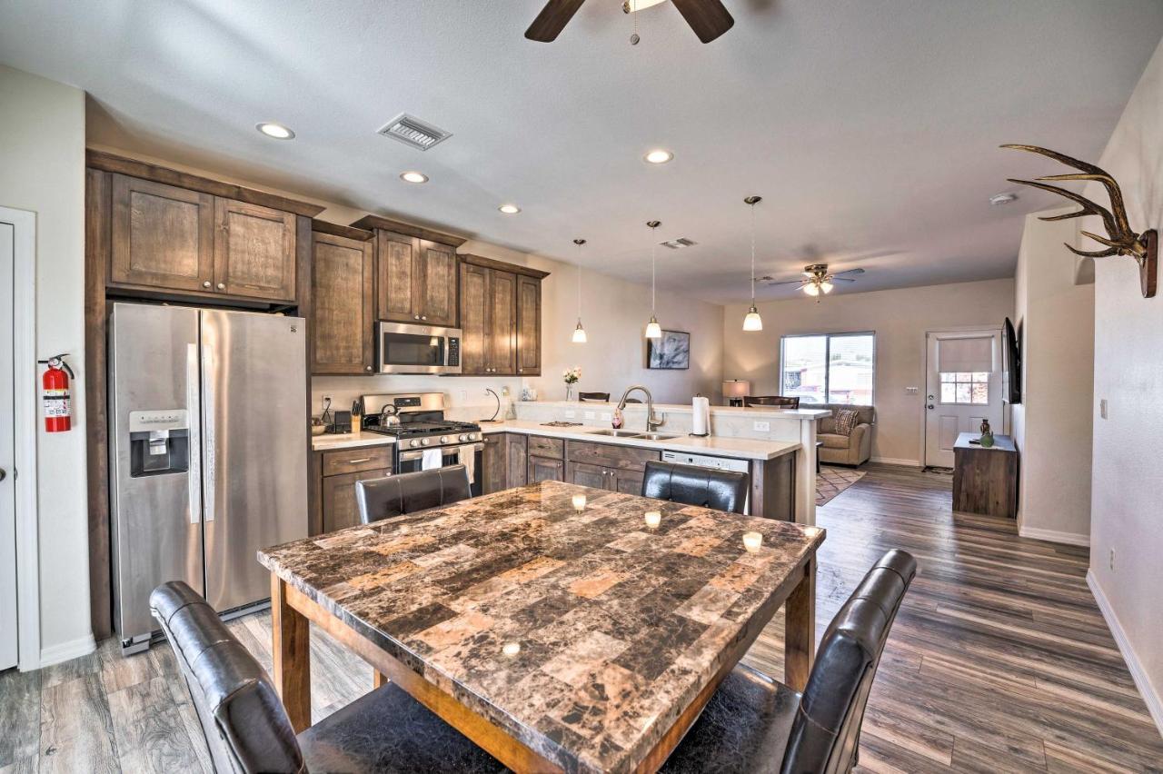 Pet-Friendly Retreat - 1 Block To Colorado River! Bullhead City Exterior foto